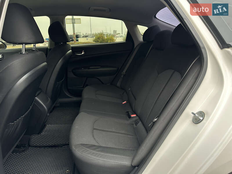 Седан Kia Optima 2016 в Киеве фото 37 Седан Kia Optima 2016 в Киеве