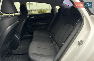 Седан Kia Optima 2016 в 