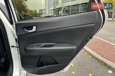 Седан Kia Optima 2016 в 