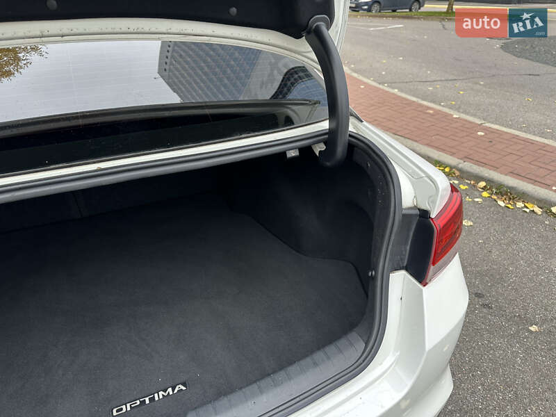 Седан Kia Optima 2016 в Киеве фото 50 Седан Kia Optima 2016 в Киеве