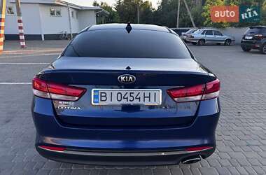 Седан Kia Optima 2016 в 