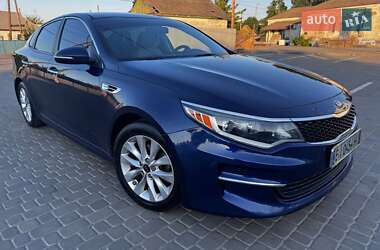 Седан Kia Optima 2016 в 