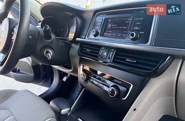 Седан Kia Optima 2016 в 