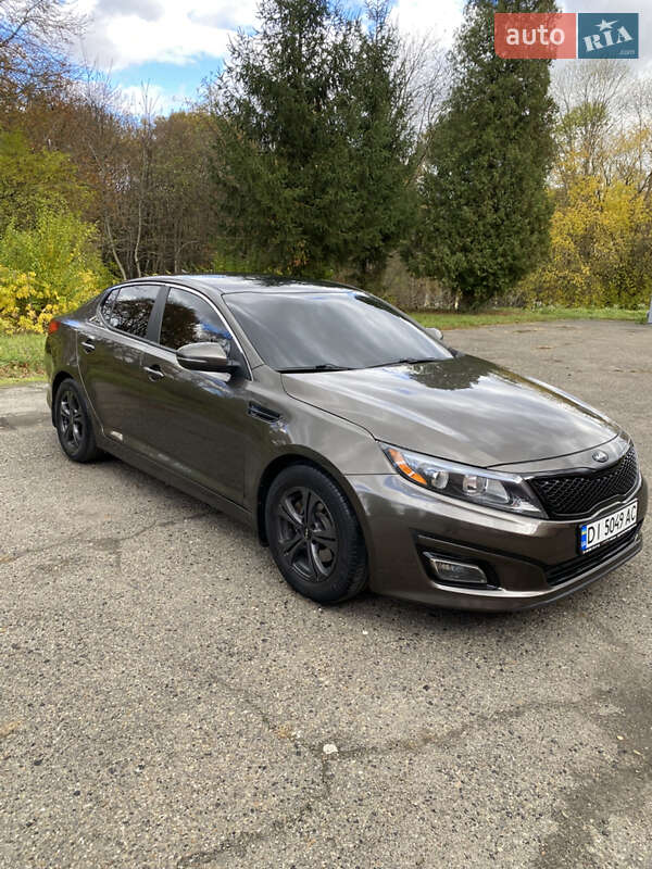 Седан Kia Optima 2013 в Бурштині
