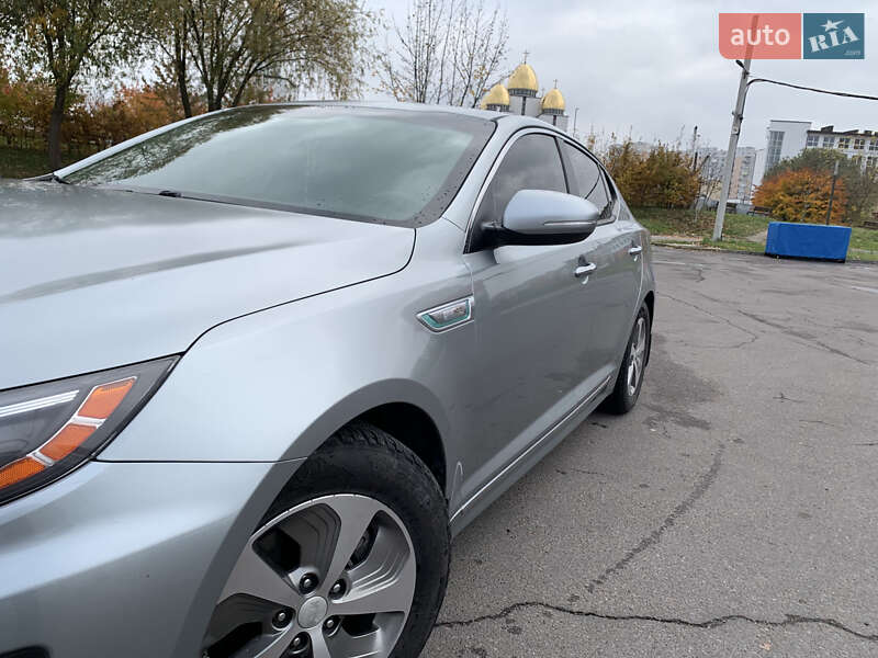 Седан Kia Optima 2014 в Львове