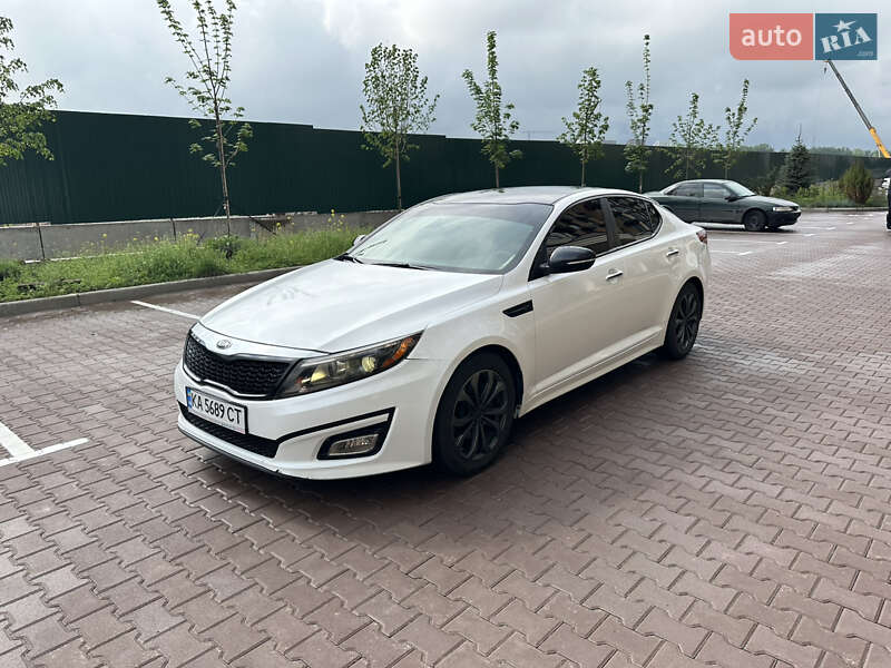 Седан Kia Optima 2013 в Киеве