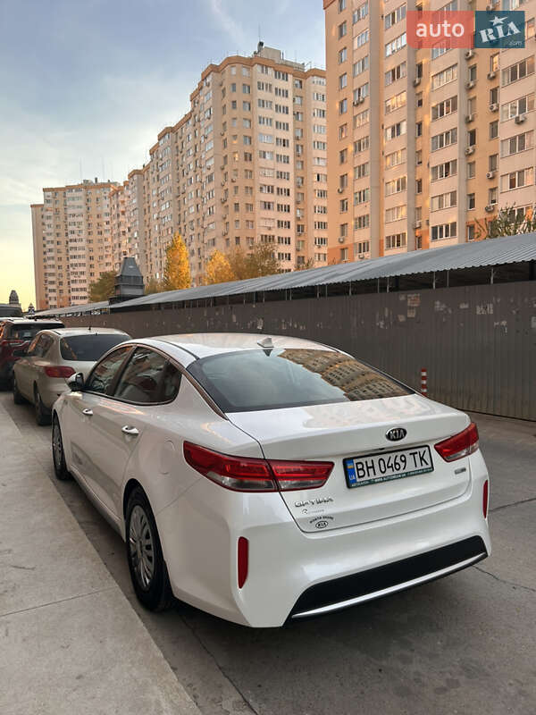 Седан Kia Optima 2017 в Одессе