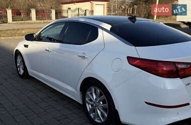 Седан Kia Optima 2013 в Золочеве