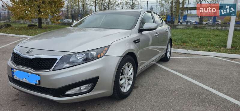 Седан Kia Optima 2012 в Житомире