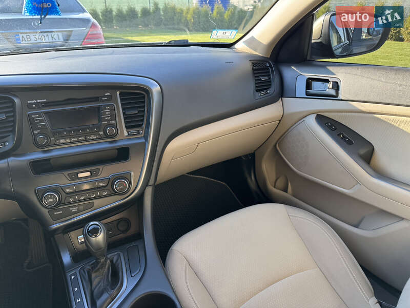 Седан Kia Optima 2013 в Виннице