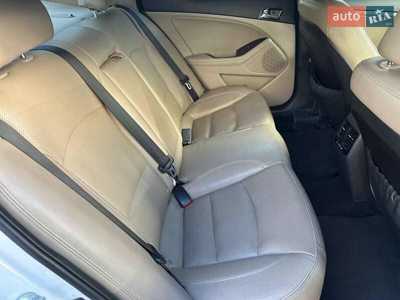 Седан Kia Optima 2012 в Одессе