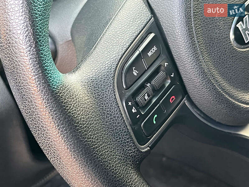 Седан Kia Optima 2017 в Киеве фото 30 Седан Kia Optima 2017 в Киеве