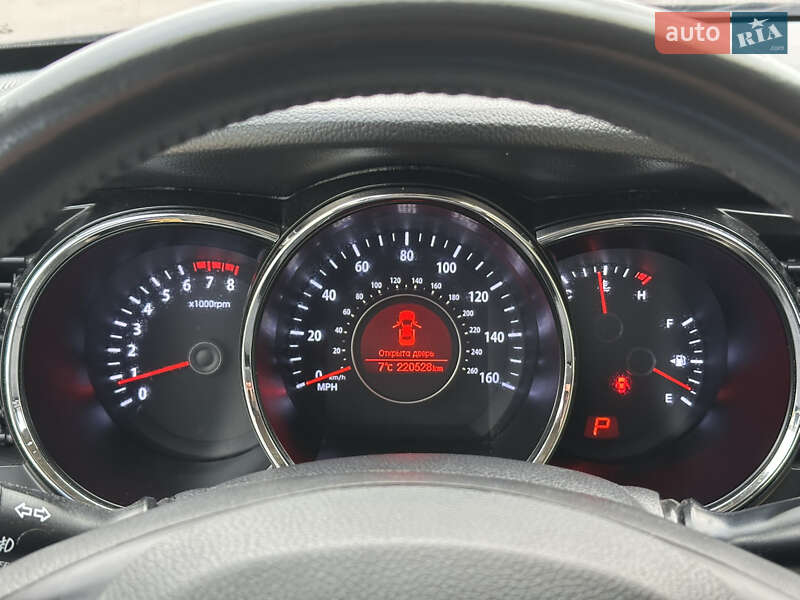 Седан Kia Optima 2012 в Харькове