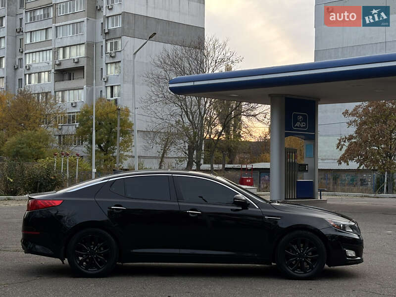 Седан Kia Optima 2013 в Николаеве