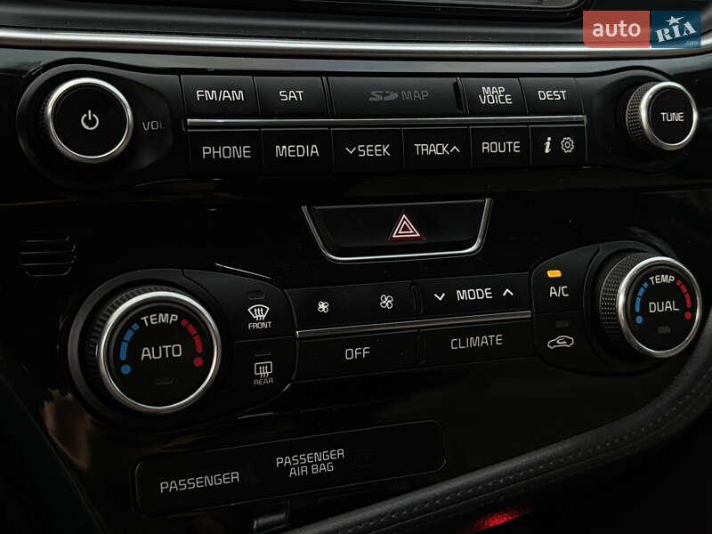 Седан Kia Optima 2013 в Николаеве