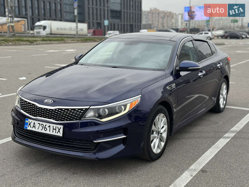 Седан Kia Optima 2017 в Киеве