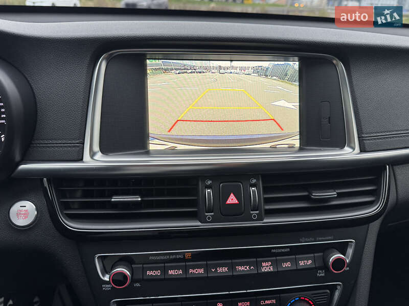 Седан Kia Optima 2017 в Киеве