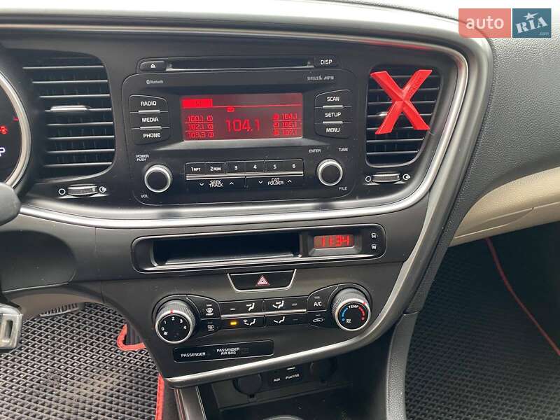 Седан Kia Optima 2015 в Николаеве