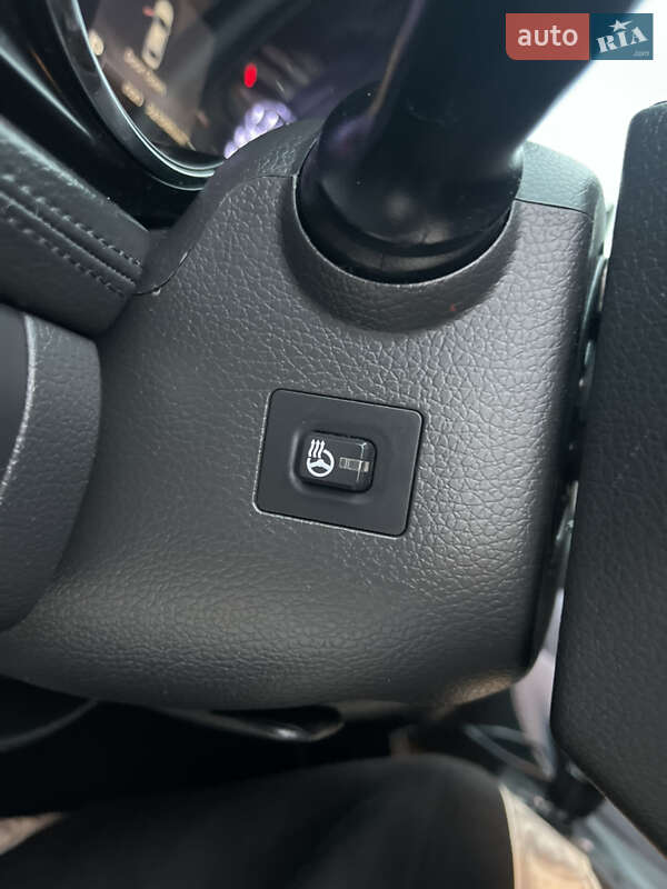 Седан Kia Optima 2011 в Киеве