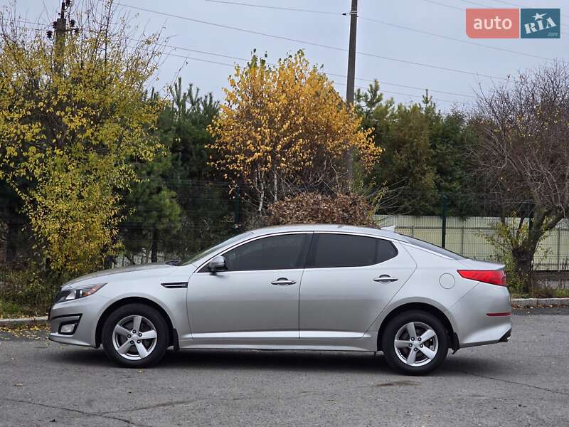 Седан Kia Optima 2014 в Хмельницком