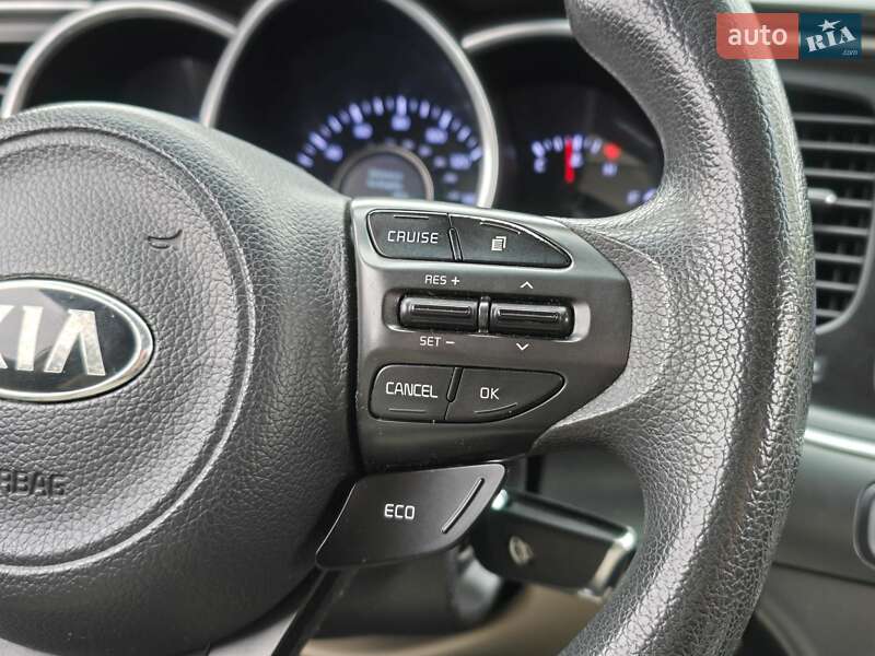 Седан Kia Optima 2014 в Хмельницком