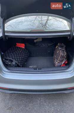 Седан Kia Optima 2014 в Одессе