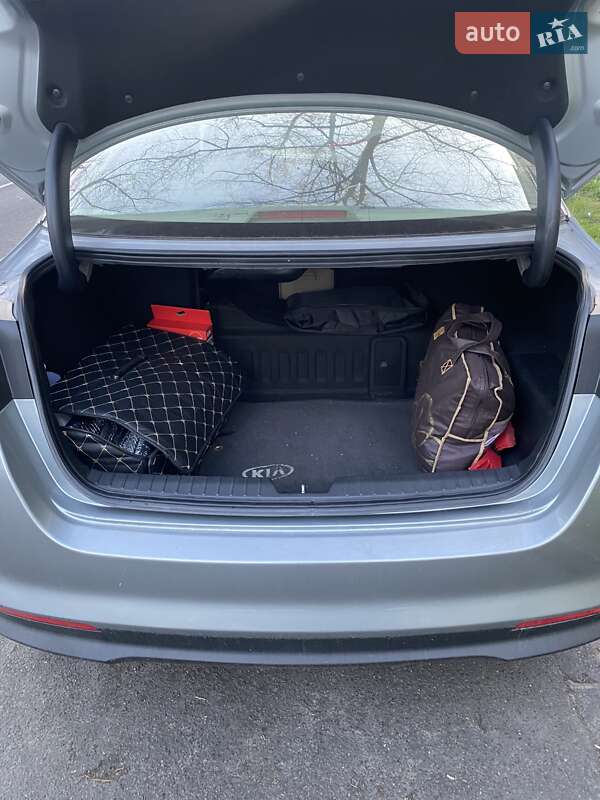 Седан Kia Optima 2014 в Одессе