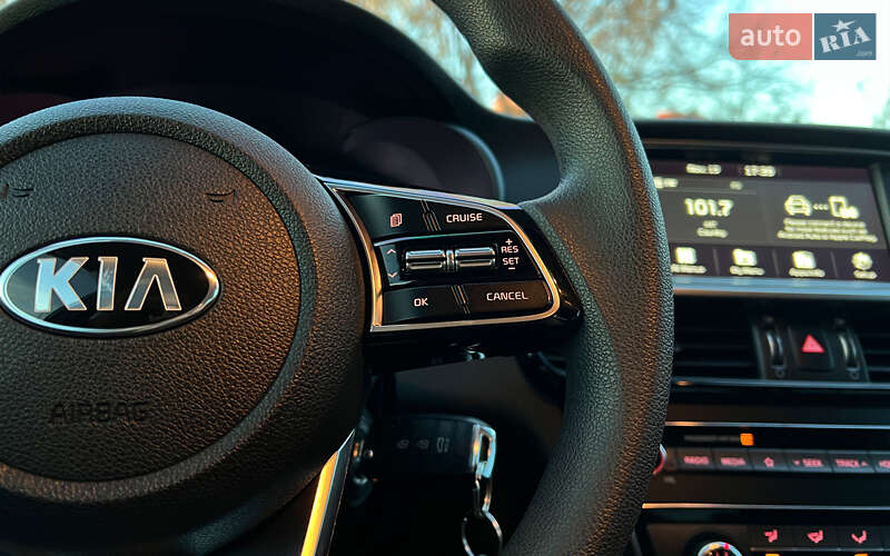 Седан Kia Optima 2020 в Львові