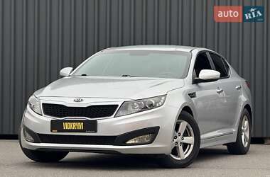 Седан Kia Optima 2015 в Киеве