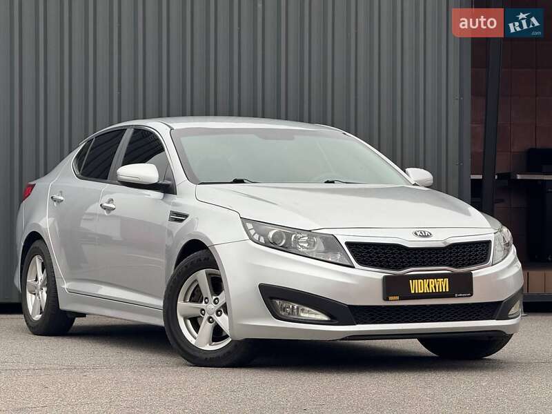 Седан Kia Optima 2015 в Киеве