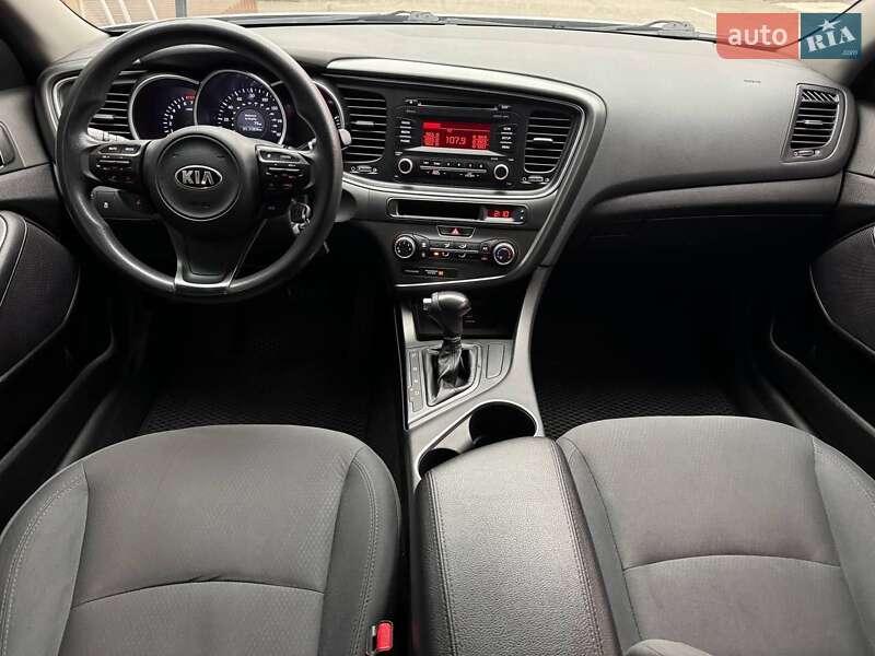 Седан Kia Optima 2015 в Киеве