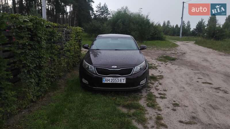 Седан Kia Optima 2013 в Житомире