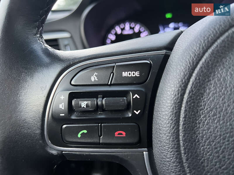 Седан Kia Optima 2017 в Дніпрі