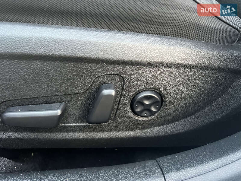 Седан Kia Optima 2017 в Дніпрі