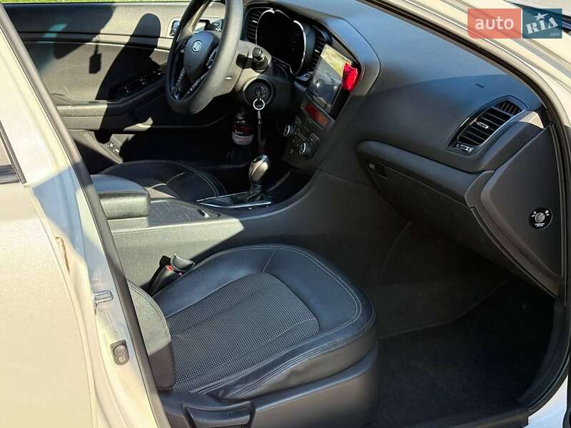 Седан Kia Optima 2012 в Одессе