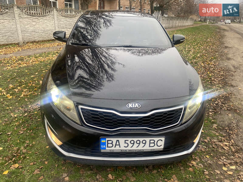 Седан Kia Optima 2013 в Новомиргороде