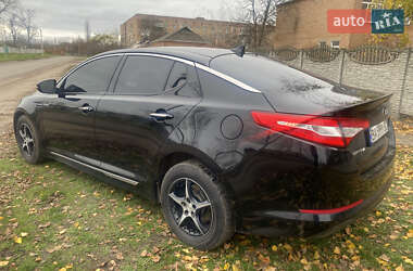 Седан Kia Optima 2013 в Новомиргороді