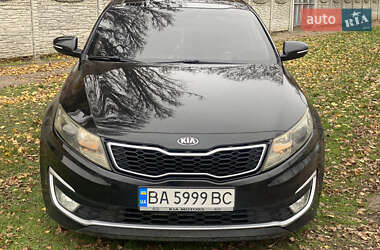 Седан Kia Optima 2013 в Новомиргороді