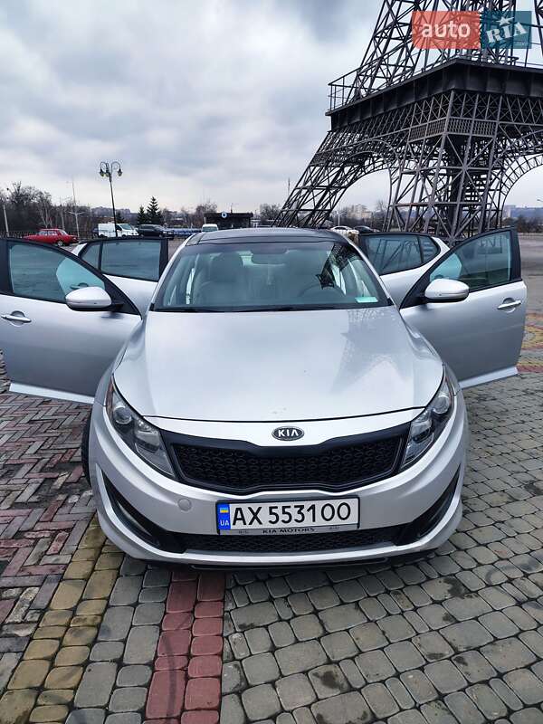 Седан Kia Optima 2011 в Харкові