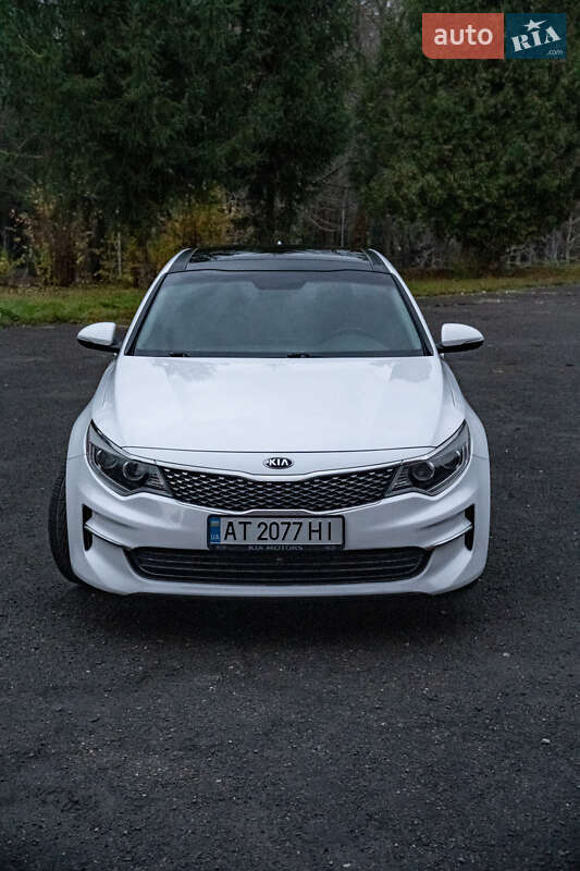 Седан Kia Optima 2016 в Бурштыне