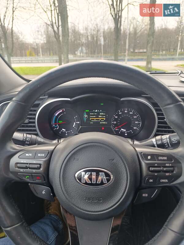 Седан Kia Optima 2014 в Киеве