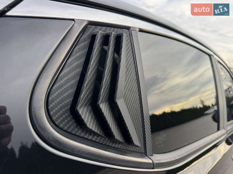 Седан Kia Optima 2013 в Одессе