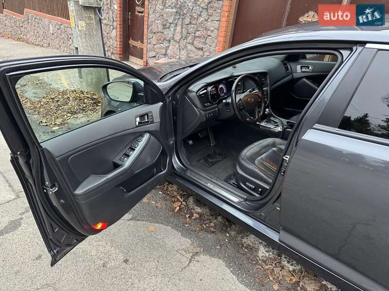 Седан Kia Optima 2012 в Києві