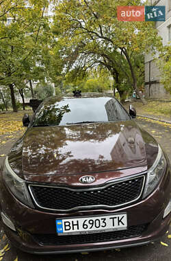 Седан Kia Optima 2014 в Николаеве