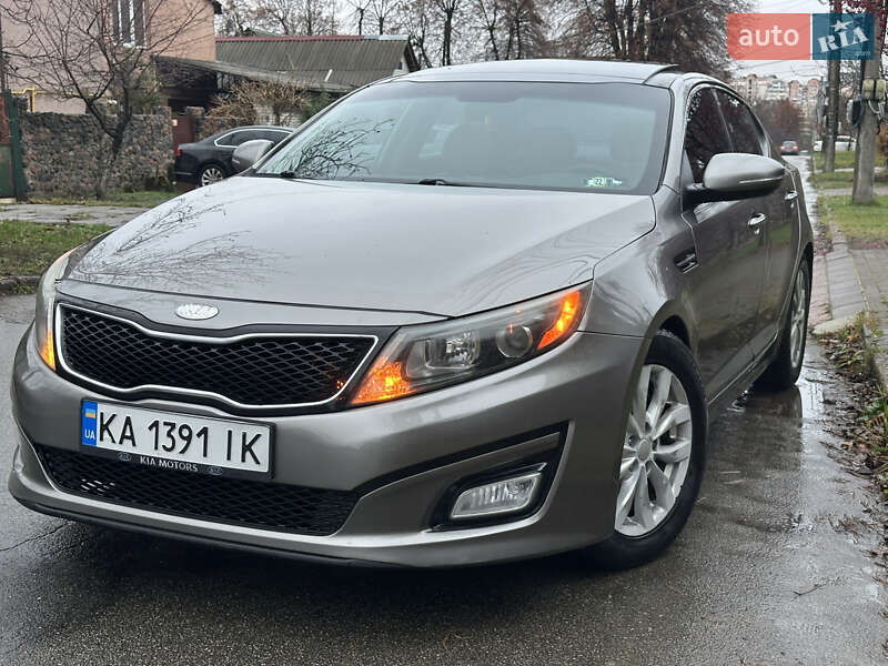 Седан Kia Optima 2014 в Киеве