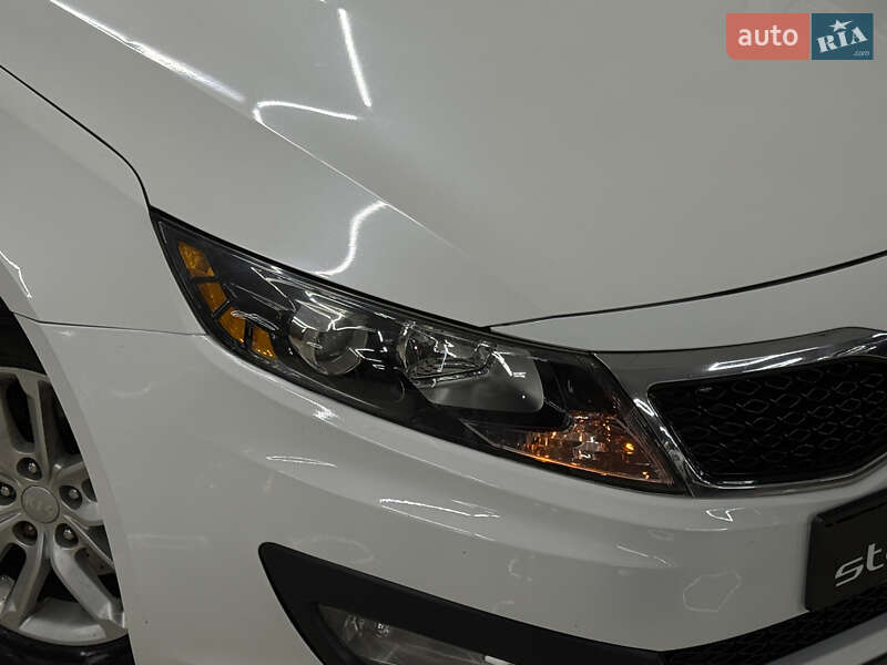 Седан Kia Optima 2011 в Николаеве