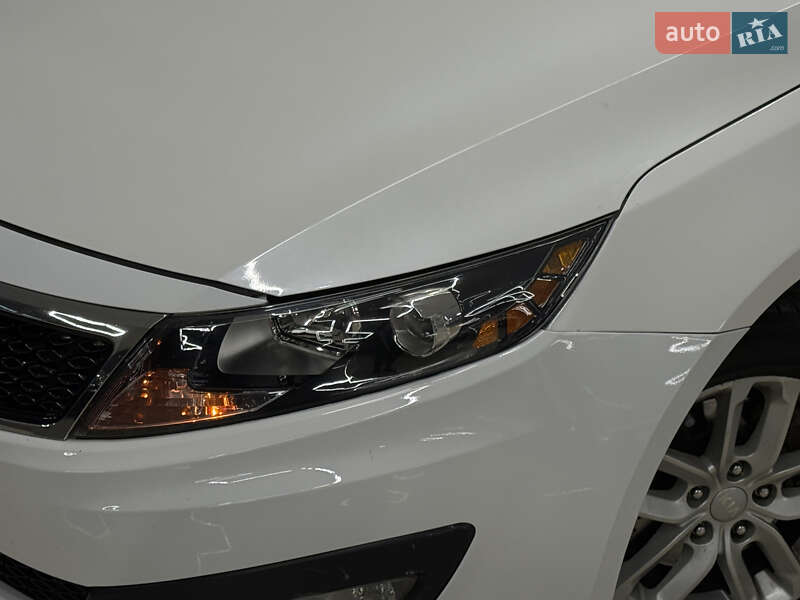 Седан Kia Optima 2011 в Николаеве