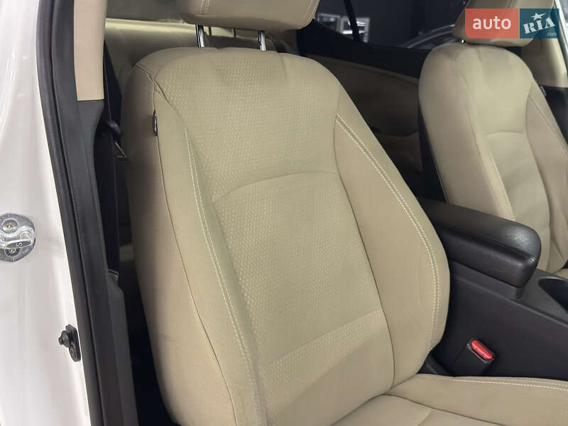 Седан Kia Optima 2011 в Николаеве