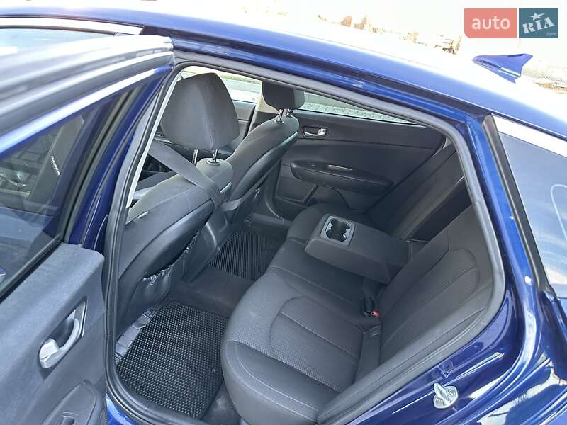 Седан Kia Optima 2016 в Ивано-Франковске фото 48 Седан Kia Optima 2016 в Ивано-Франковске