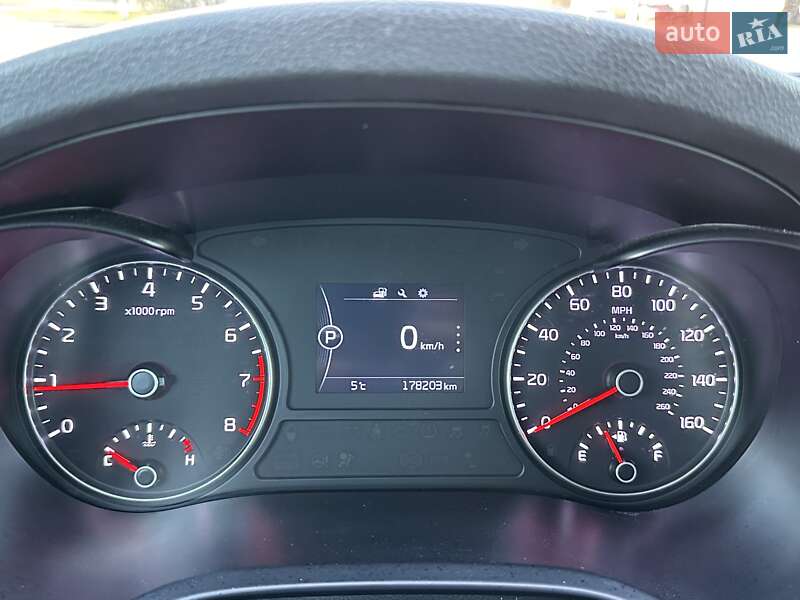 Седан Kia Optima 2016 в Ивано-Франковске фото 64 Седан Kia Optima 2016 в Ивано-Франковске